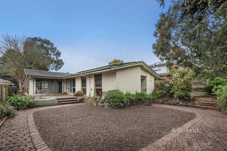 39 Rialton Avenue Blackburn North 3130