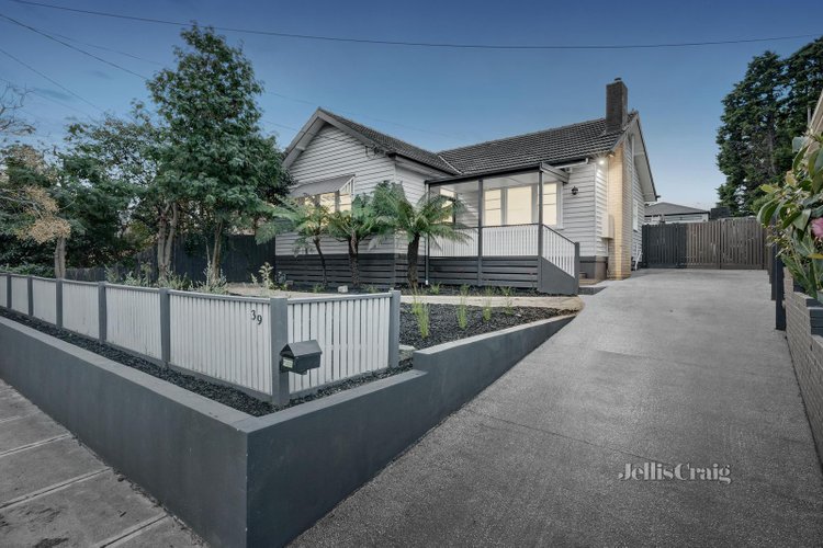 39 Schulz Street Bentleigh East 3165