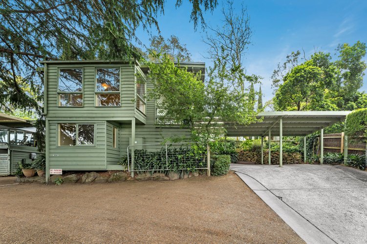 39 Summit Road  Lilydale 3140