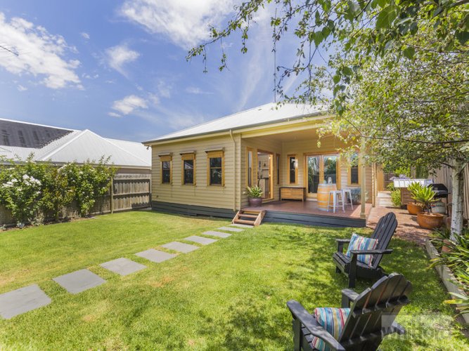 392 Shannon Avenue, Newtown