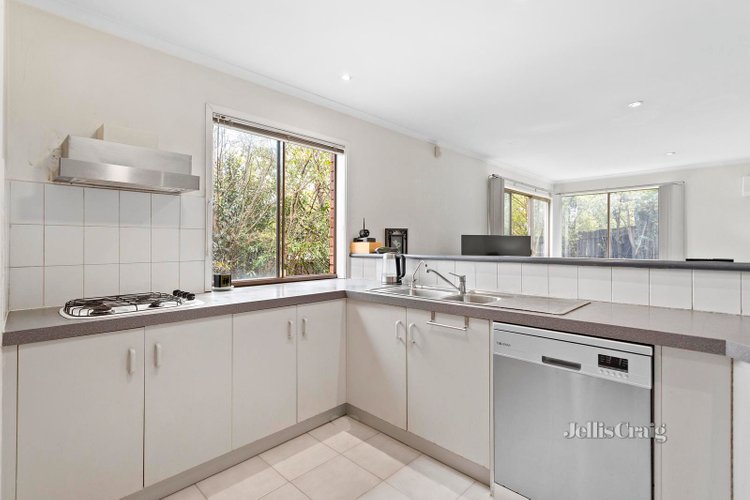 3B Charles Street Ringwood East 3135