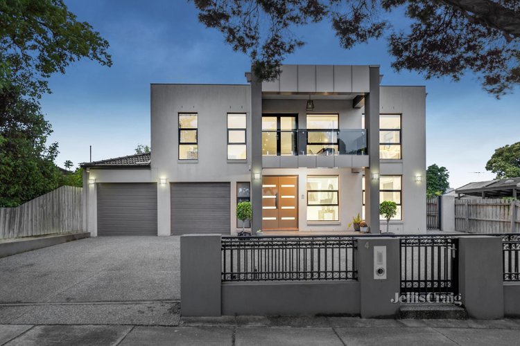 4 Ainslie Drive Wheelers Hill 3150