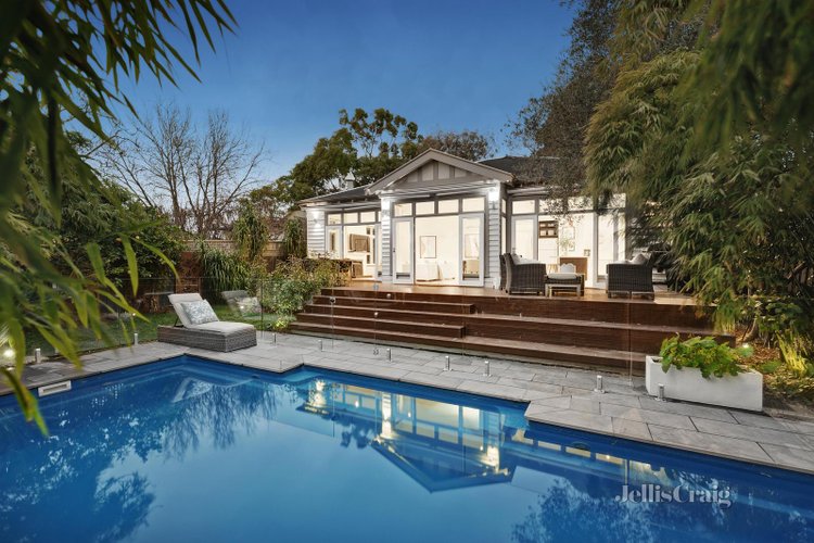 4 Albert Street Surrey Hills 3127