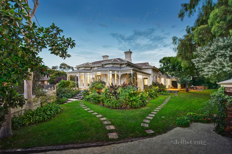 4 Ardene Court Hawthorn 3122