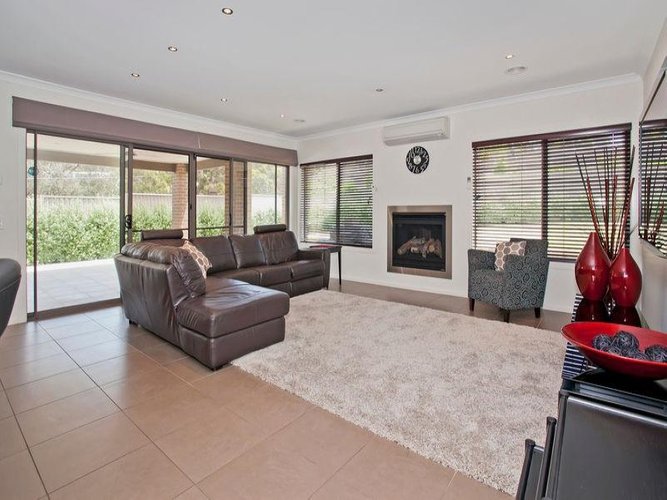 4 Ardlui Drive, Newtown