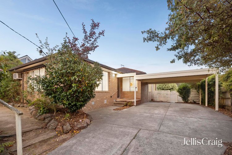 4 Athelstane Drive Ringwood North 3134
