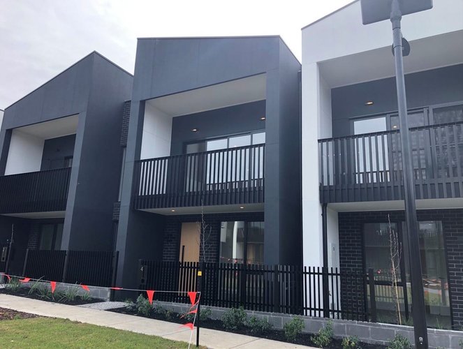 4 Auburn Walk Burwood East 3151
