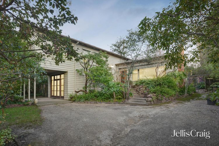 4 Aumann Court Mont Albert North 3129