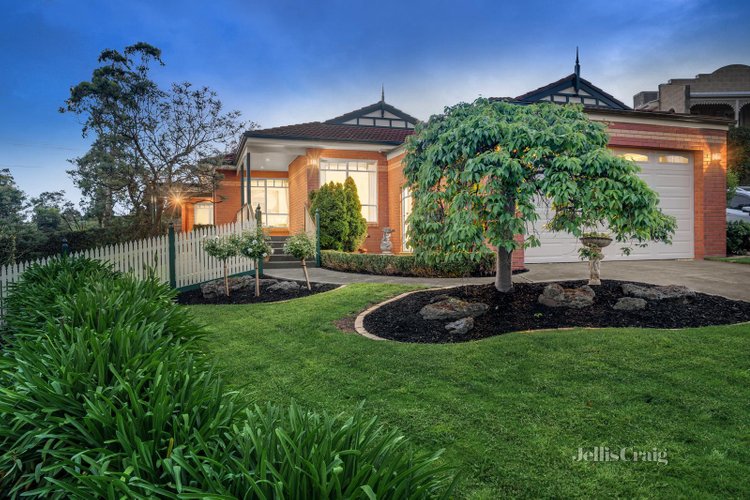 4 Balcombe Court Donvale 3111