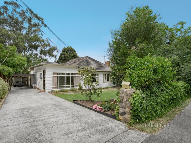 4 Batman Walk Greensborough 3088