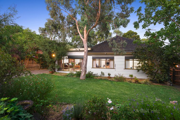 4 Batman Walk Greensborough 3088