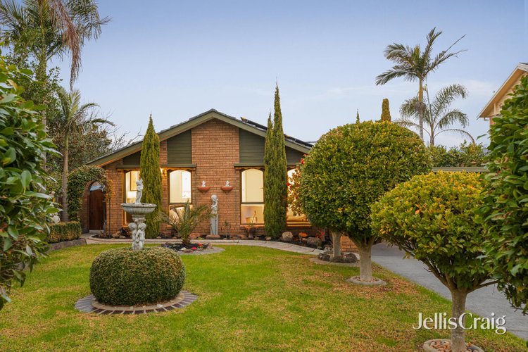 4 Beresford Close Doncaster East 3109
