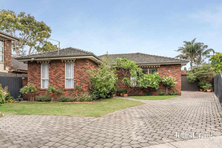 4 Bowen Court Mentone 3194