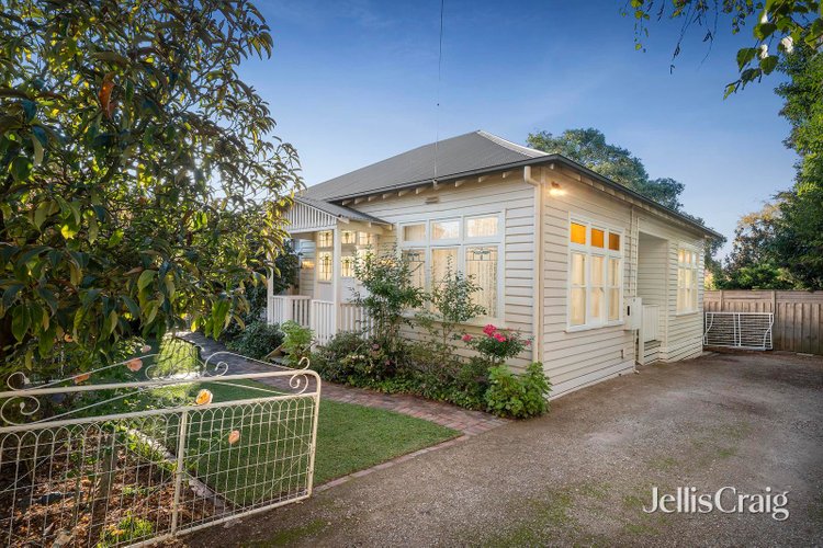 4 Bradman Avenue Mount Evelyn 3796