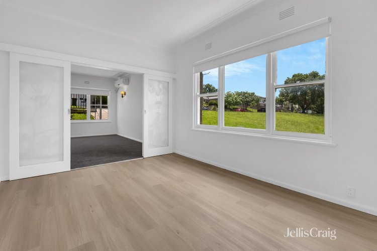 4 Brisbane Street Strathmore 3041