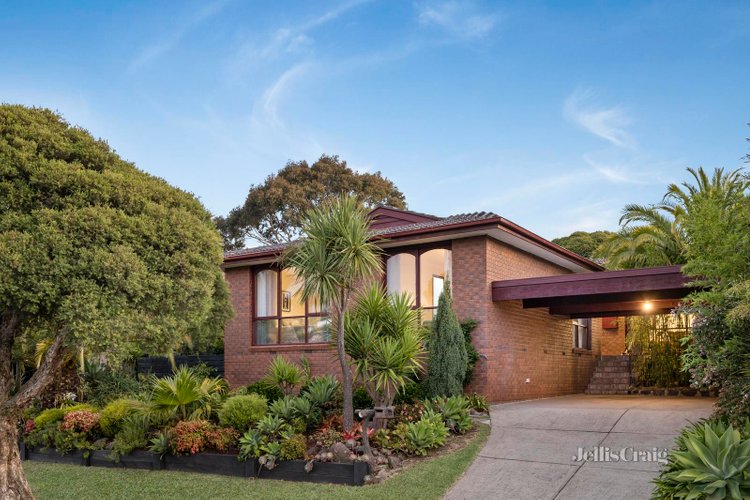 4 Buvelot Wynd Doncaster East 3109