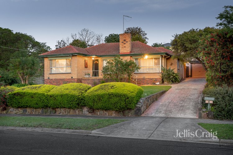 4 Carisbrook Crescent Lower Plenty 3093