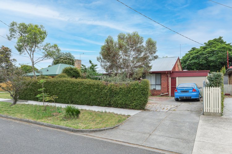 4 Carlyle Crescent Bellfield 3081