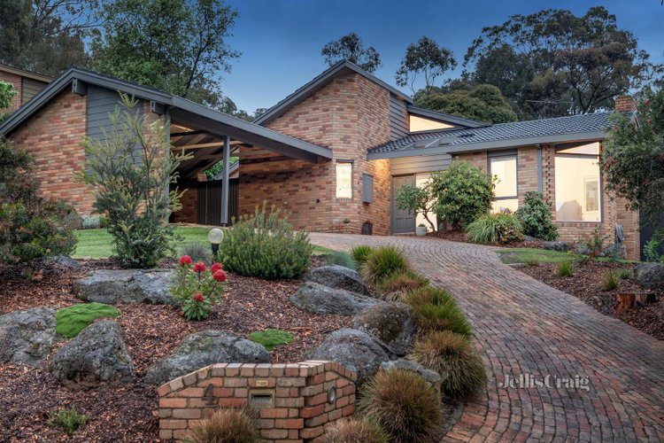4 Catherine Court Eltham 3095