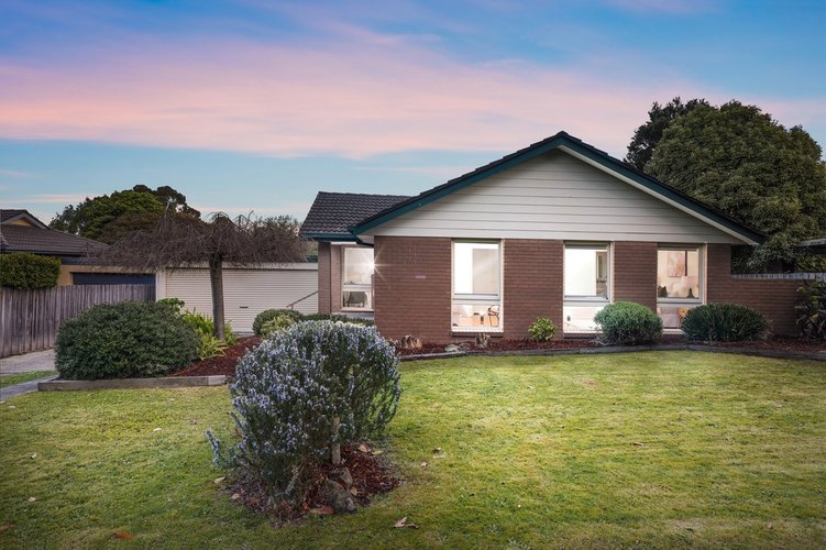 4 Chartwell Drive Wantirna 3152