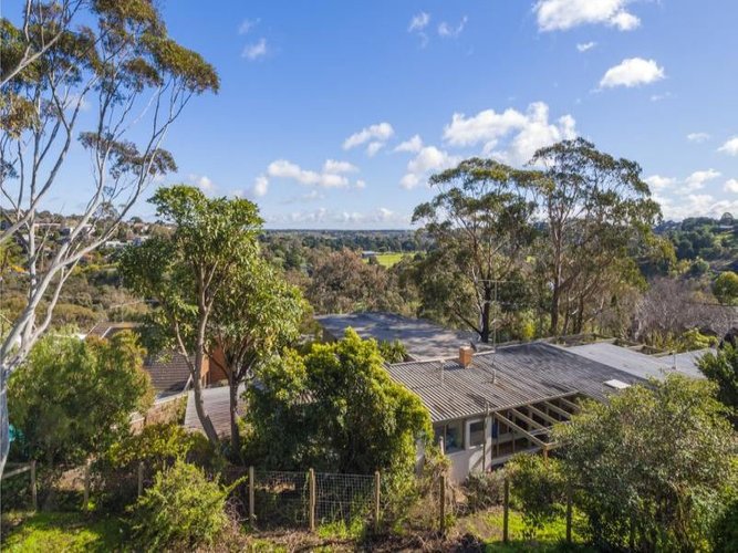 4 Chesterfield Court, Newtown