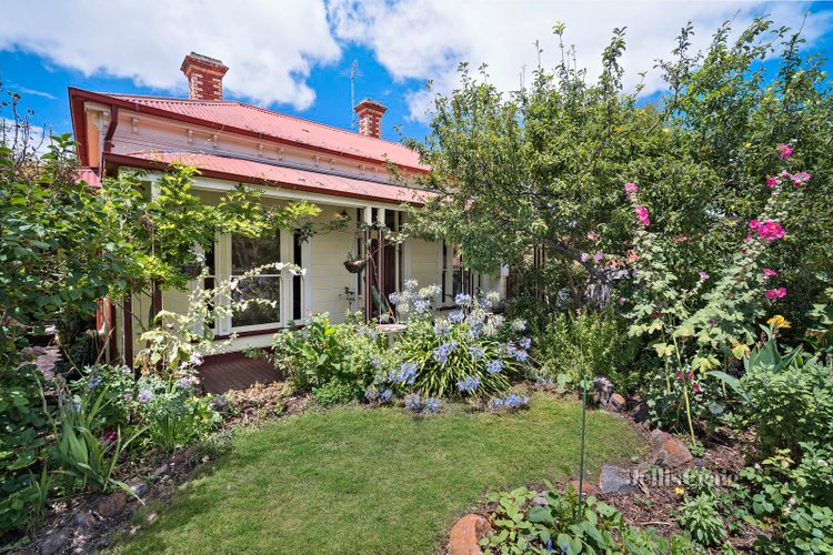 4 Cowan Street Lake Wendouree 3350