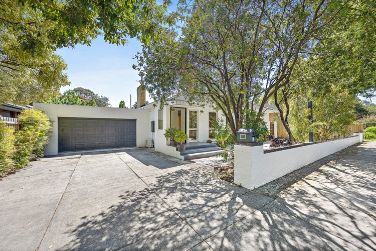 4 Crimson Avenue Blackburn South 3130