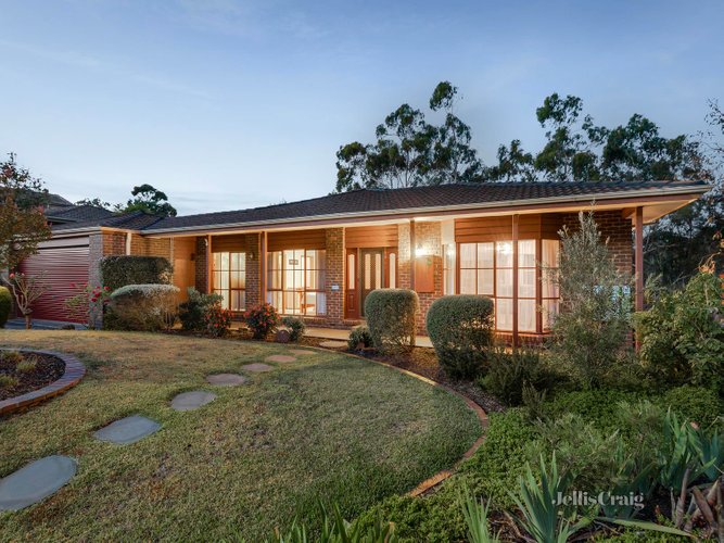 4 Dilkara Court Doncaster East 3109