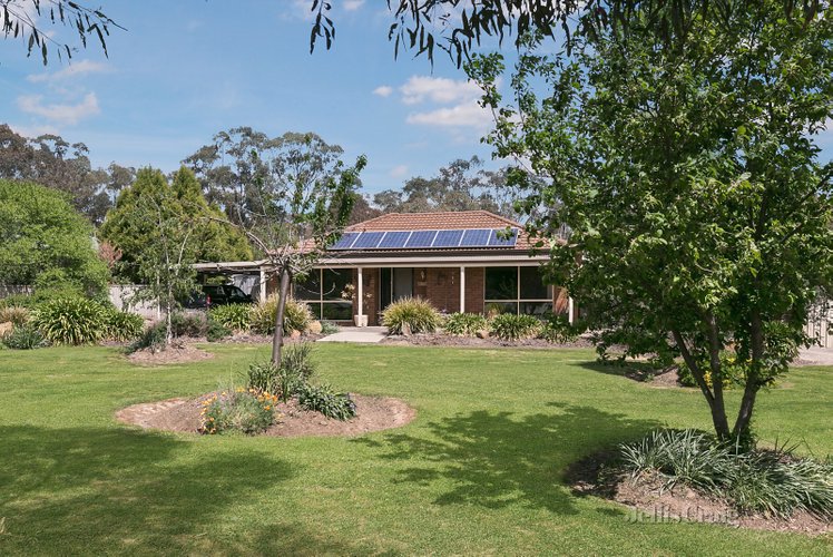 4 Eleanor Drive Campbells Creek 3451