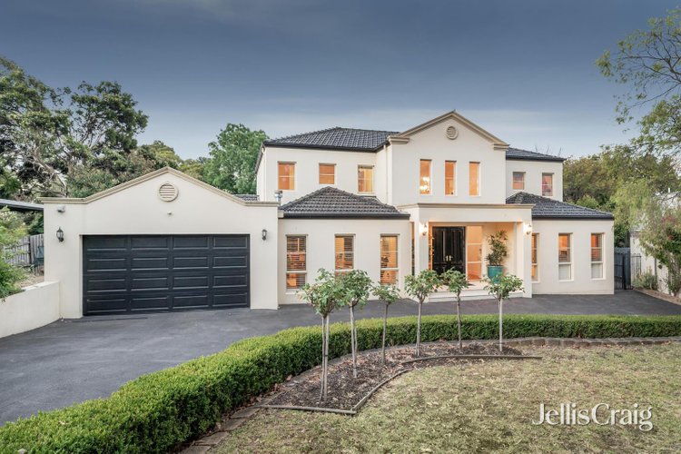 4 Elonara Court Wheelers Hill 3150