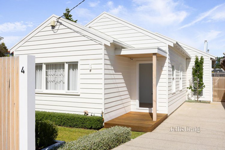 4 Fifth Avenue Rosebud 3939