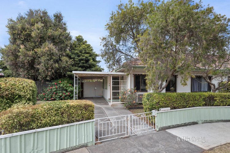 4 Fowler Crescent Newport 3015
