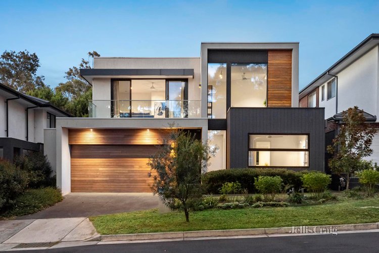 4 Furlong Lane Doncaster 3108