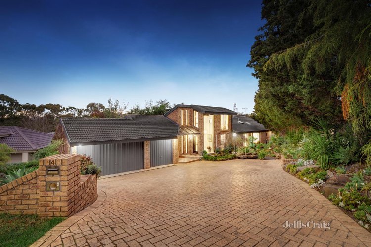 4 Gina Court Doncaster East 3109