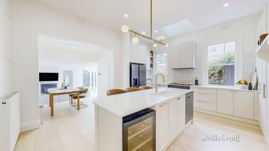 4 Glentilt Rd  Glen Iris 3146