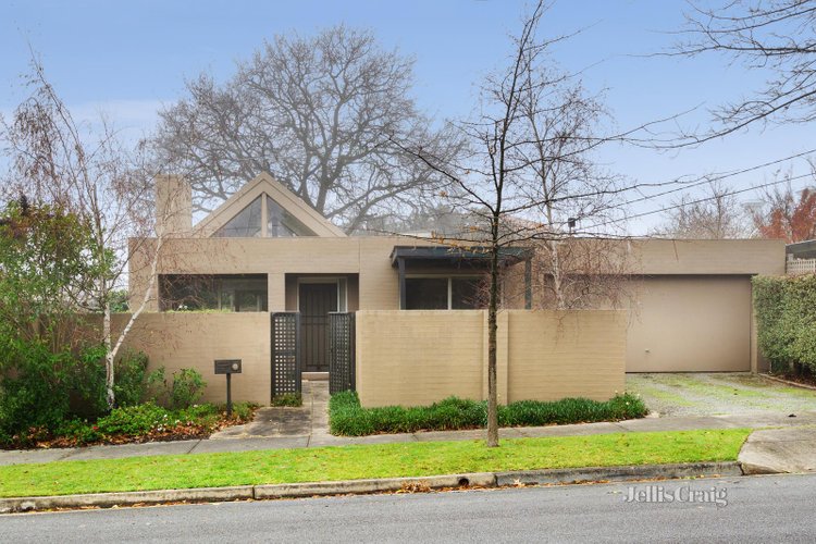 4 Grange Street Mont Albert 3127