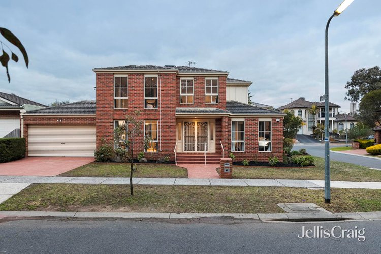 4 Gresswell Park Drive Watsonia 3087