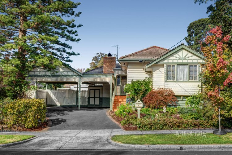 4 Hodgson Street Mitcham 3132
