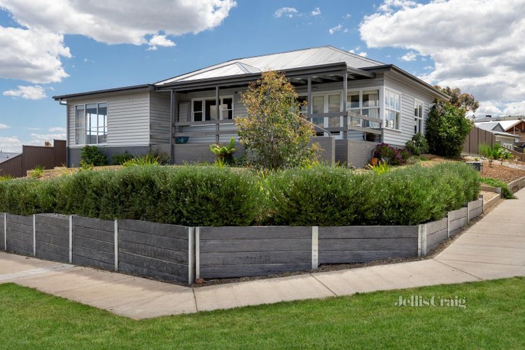4 Home Valley Chase Brown Hill 3350