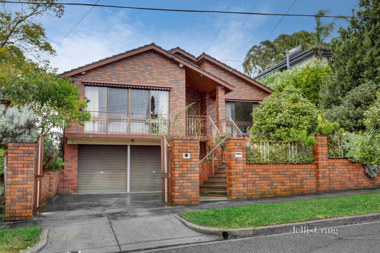 4 Jackson Avenue Mont Albert North 3129