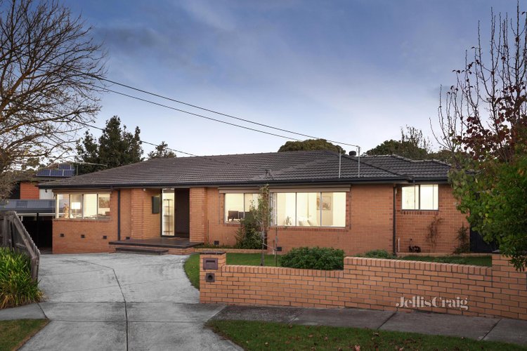 4 Janet Court Yallambie 3085