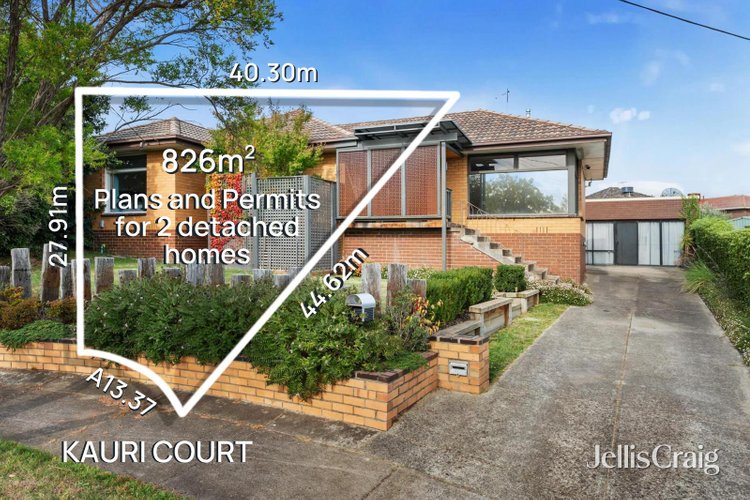 4 Kauri Court Doncaster East 3109