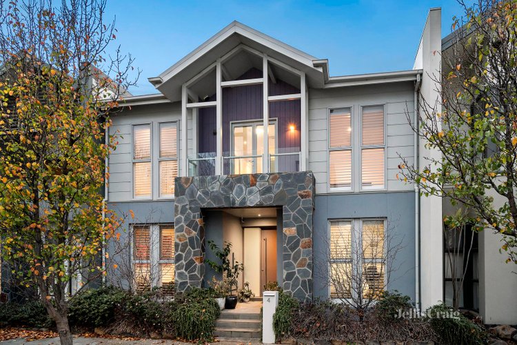 4 Lakeview Avenue Williamstown 3016