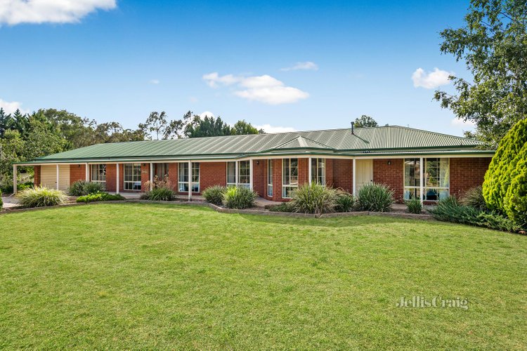 4 Maxwell Road Campbells Creek 3451