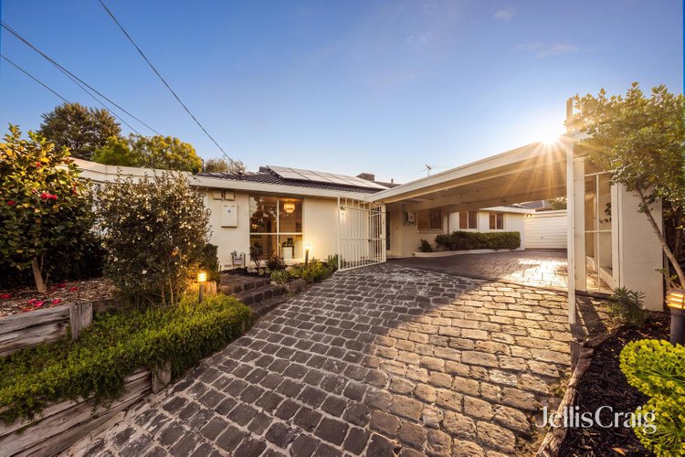 4 Mimosa Court Doncaster East 3109