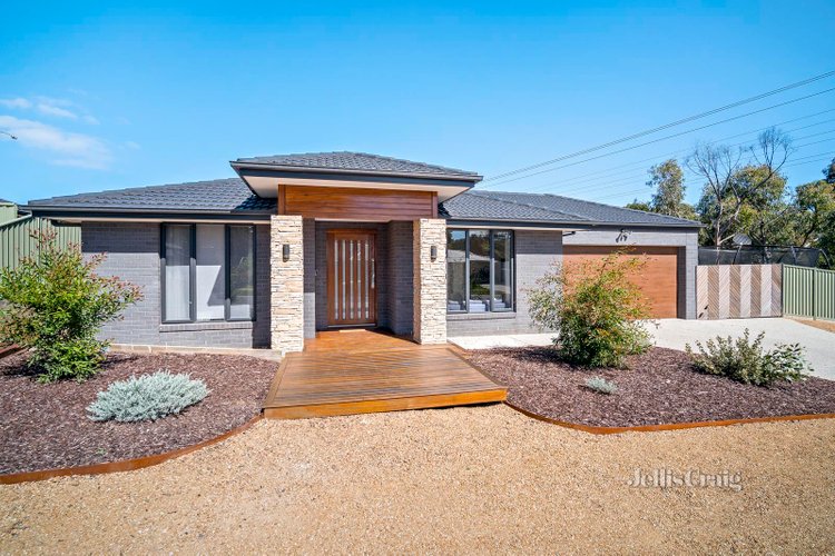 4 Moneill Close Brown Hill 3350