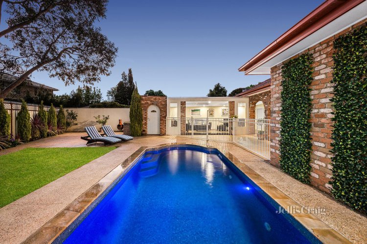 4 Morgan Street Carnegie 3163