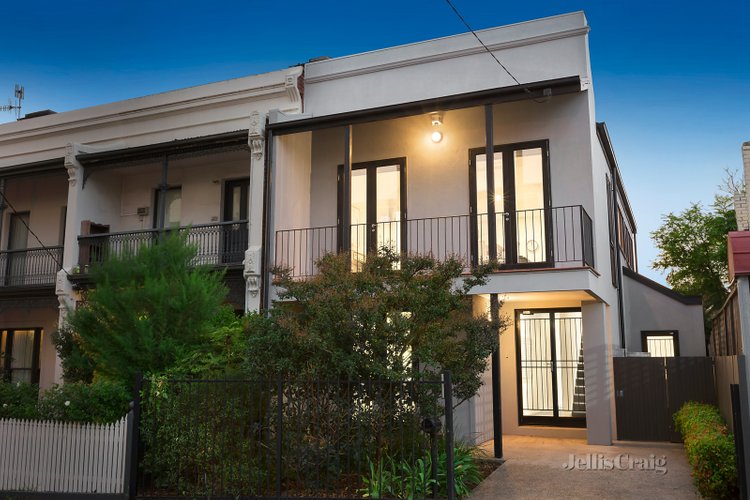 4 Normanby Place Richmond 3121