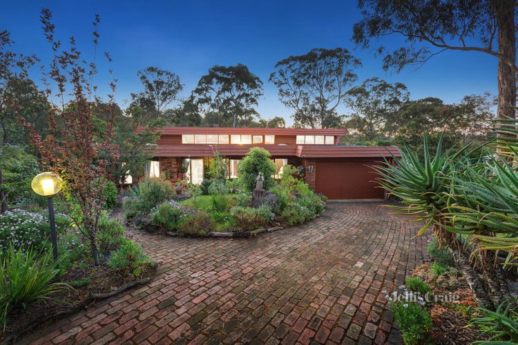 4 Povolo Mews Eltham 3095