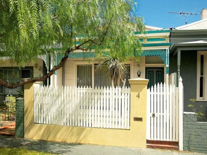 4 Reed Street Albert Park 3206